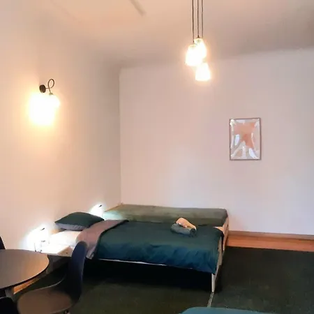Stacja Jeżyce Pokój #3 *