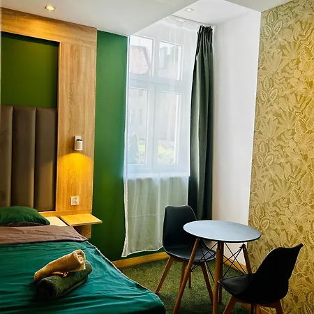Hostel Stacja Jezyce #b *